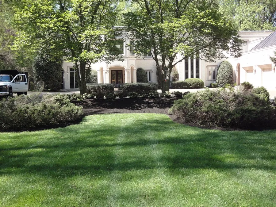 Top-rated garden landscaping experts serving Vienna, VA - Fairfax Grounds Maintenance