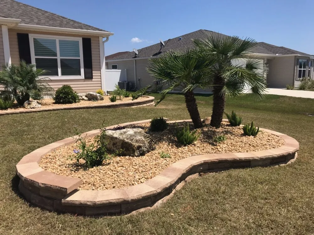 Top-rated yard maintenance with custom design in Oxford, FL by Fairfield Farms