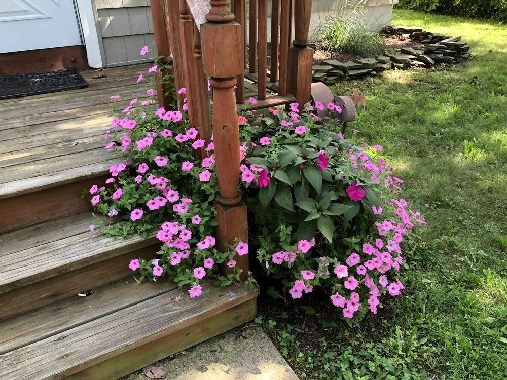 Affordable lawn care service experts serving Fairless Hills, PA - Fairless Hills Garden Center