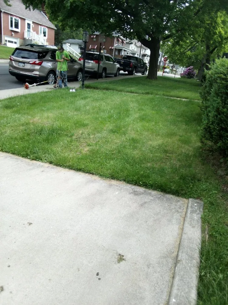 Reliable garden landscaping for homes across New Brighton, PA - Fair’s lawncare