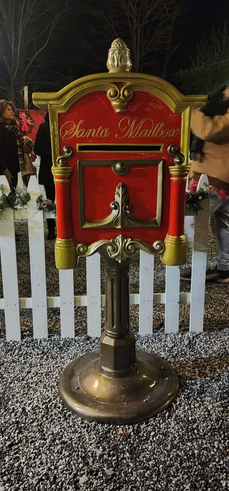 Professional yard maintenance for residential properties in Shelton, CT by Fairview Tree Farm