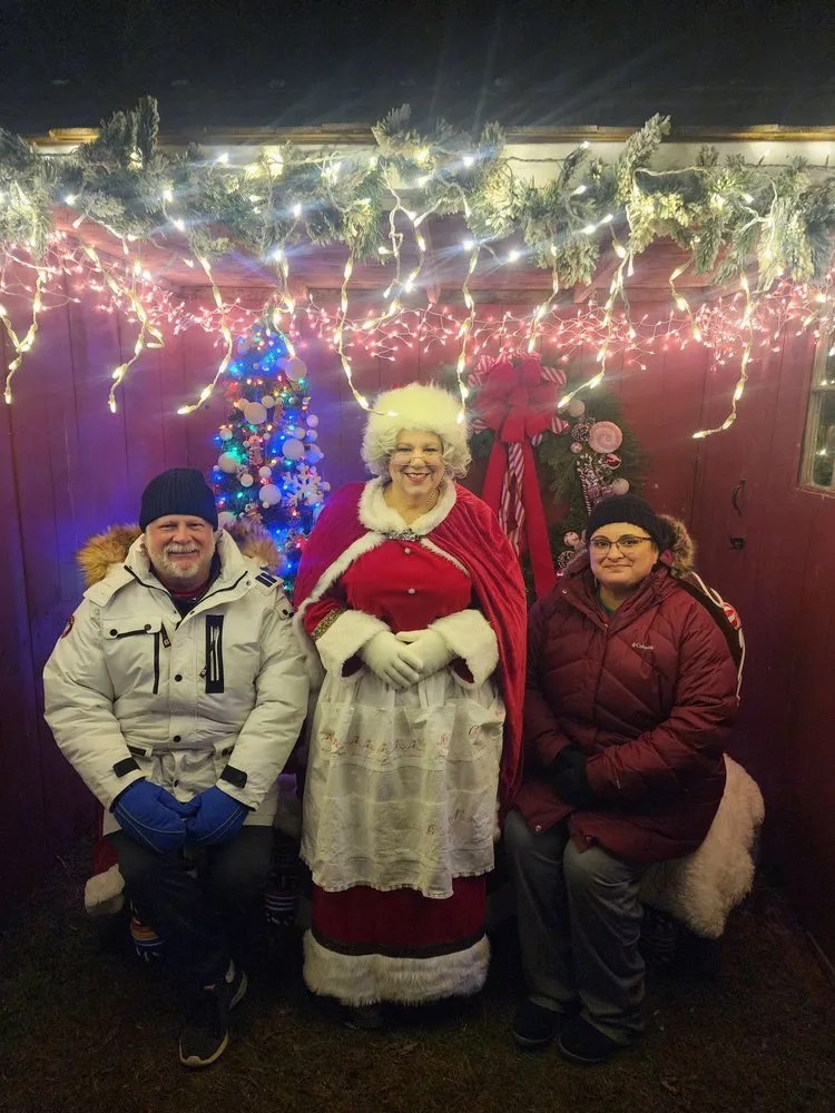 Top-rated lawn care service experts serving Shelton, CT - Fairview Tree Farm