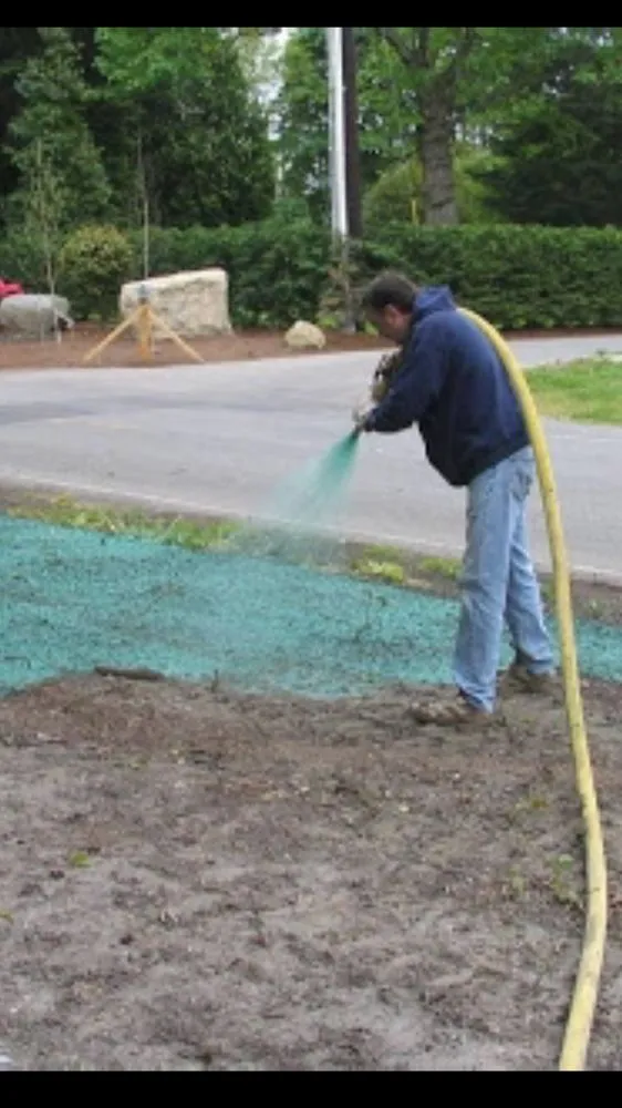Custom residential landscaping in Bremerton, WA - Fairway Hydroseed