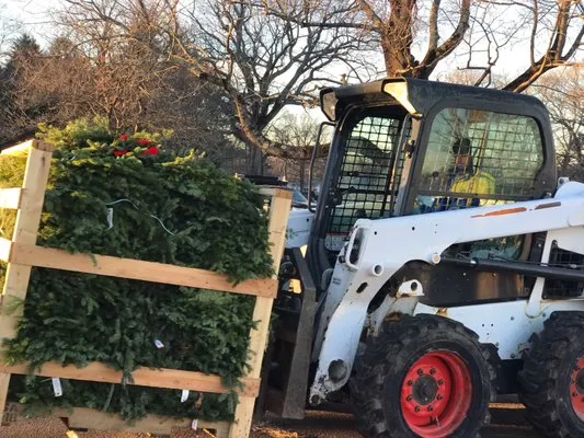 Fairway Lawn Care & Landscape Logo