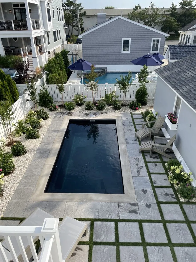 Custom yard maintenance experts serving Margate City, NJ - Fairway Turf & Artificial Grass