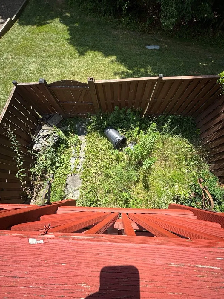 Professional landscaping services for year-round maintenance in Ashburn, VA by Faith Contractors