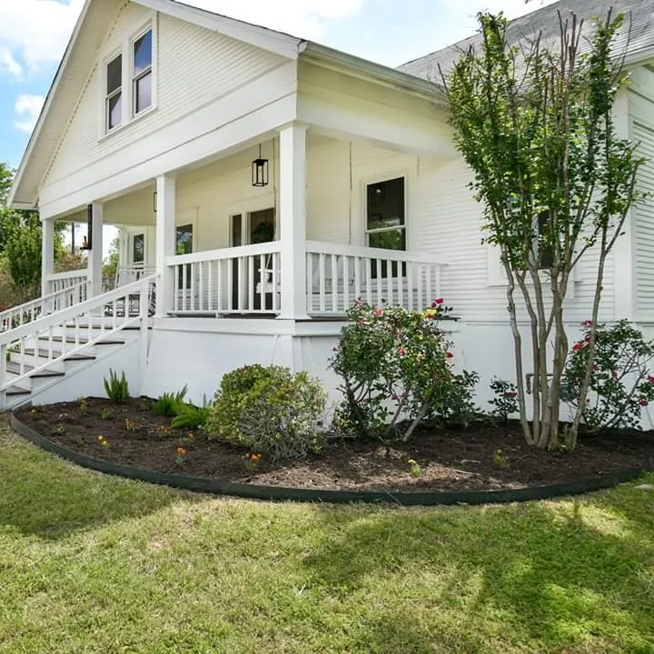 Expert garden landscaping for residential properties in Robinson, TX by Faith Landscape