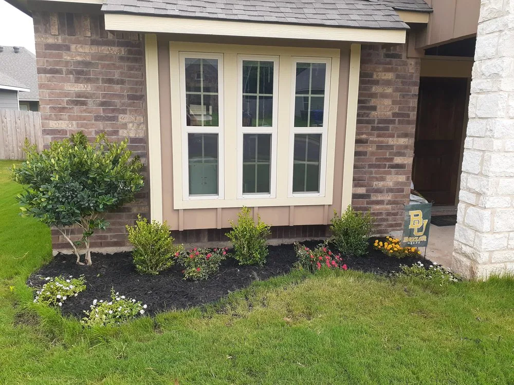 Affordable residential landscaping in Robinson, TX by Faith Landscape