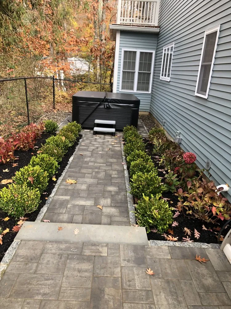 Reliable lawn mowing service experts serving Cortlandt Manor, NY - Faith landscaping/masonry