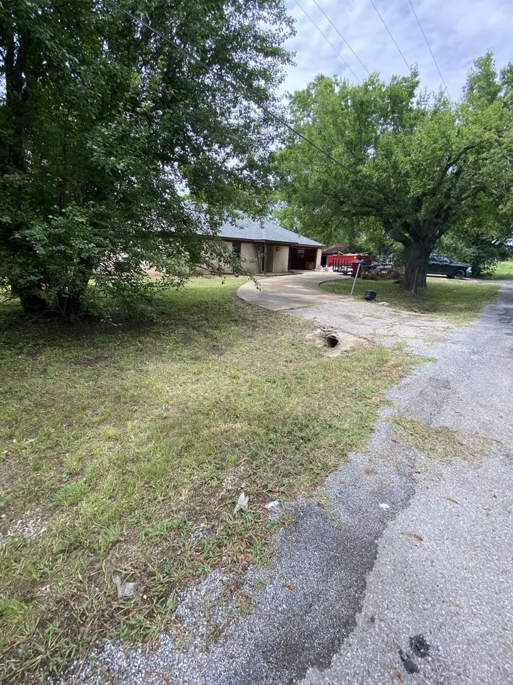 Reliable landscaping services experts serving Sherman, TX - Faith Scape