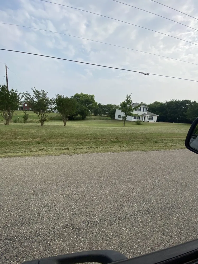 Professional landscaping services experts serving Sherman, TX - Faith Scape