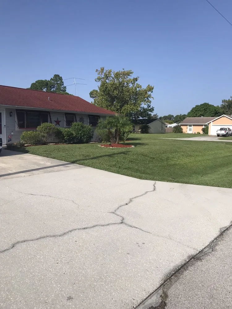 Top-rated lawn mowing service for outdoor upgrades in Palm Bay, FL by Faithful Lawn Service