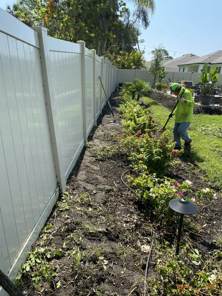 Reliable garden landscaping near you across Palm Bay, FL - Faithful Lawn Service