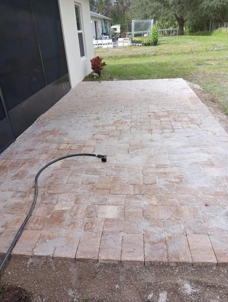 Reliable garden landscaping experts serving Palm Bay, FL - Faithful Lawn Service