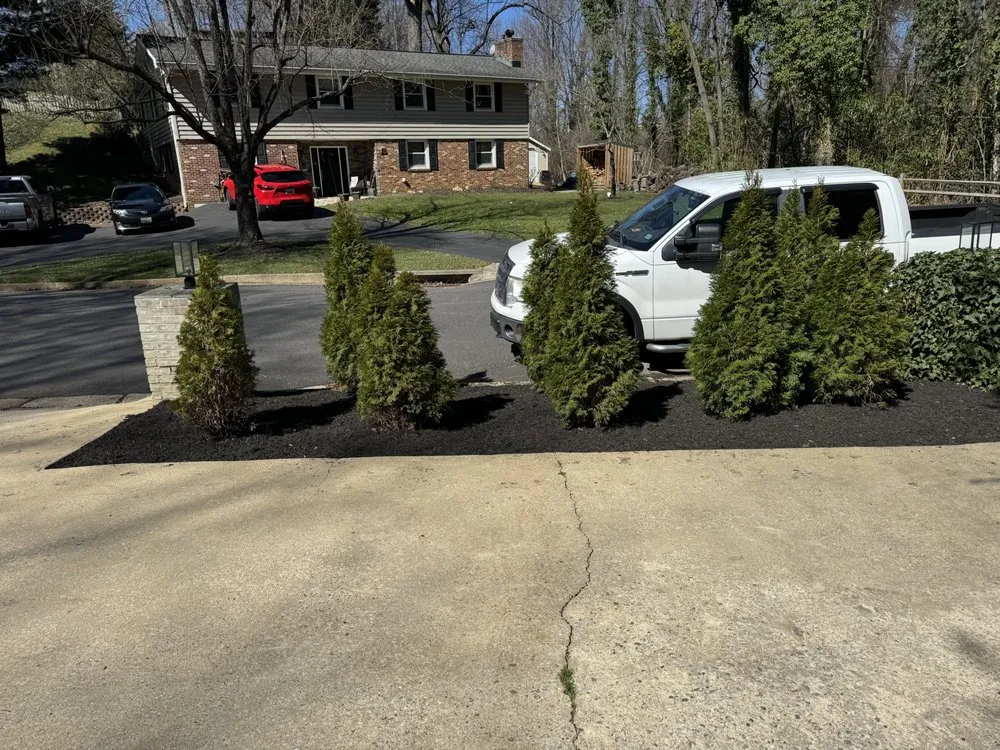 Custom lawn care service in Highland Beach, MD - Fajardo's Landscape