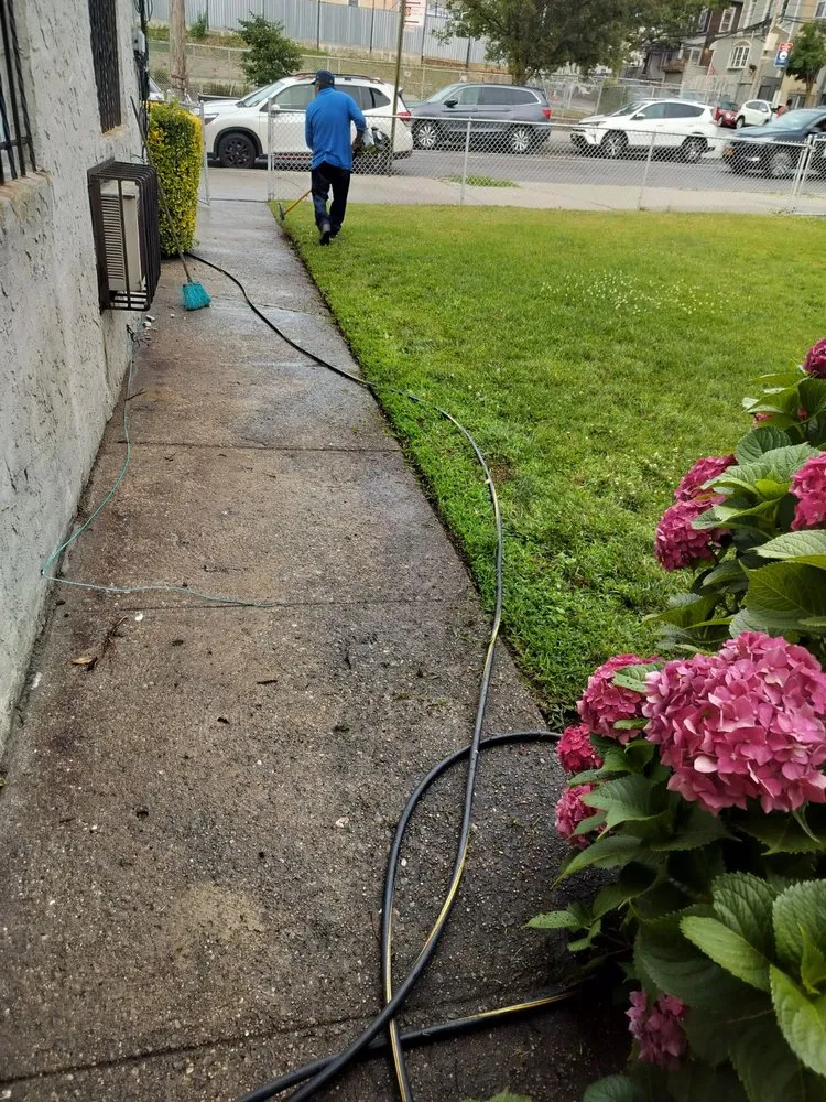 Trusted outdoor landscaping with custom design across Flushing, NY - Fajugica Landscaping