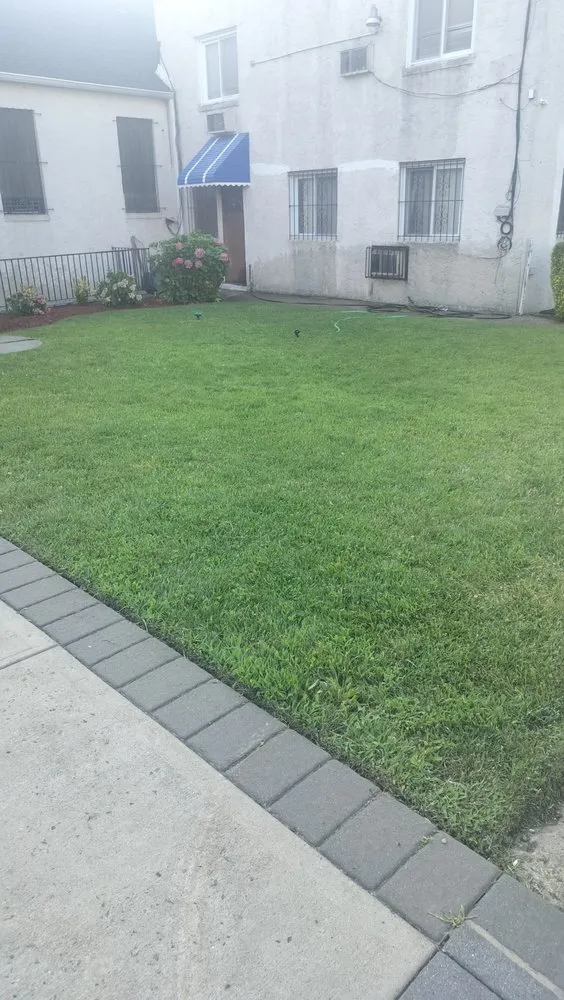 Affordable outdoor landscaping for beautiful yards across Flushing, NY - Fajugica Landscaping