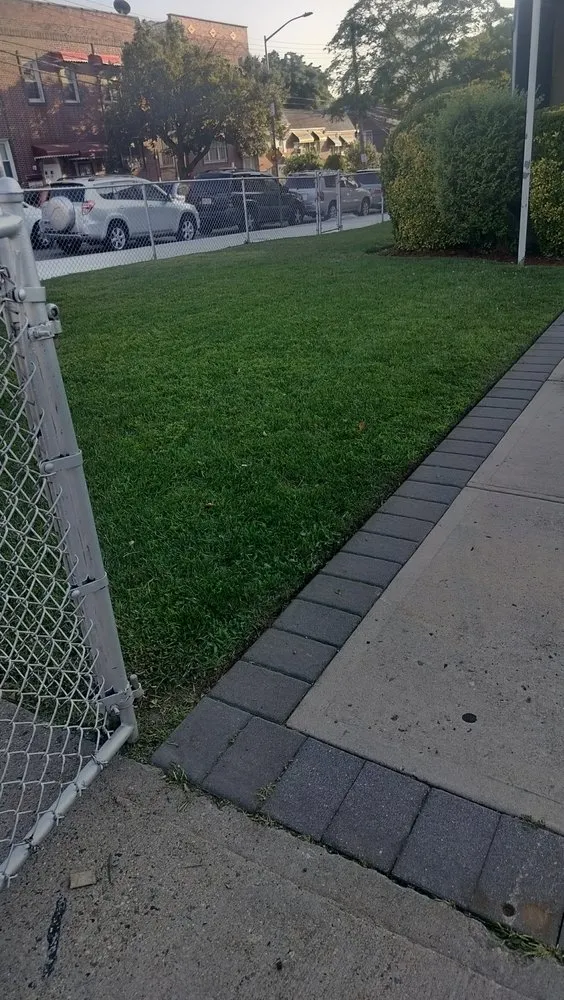 Local outdoor landscaping for beautiful yards across Flushing, NY - Fajugica Landscaping