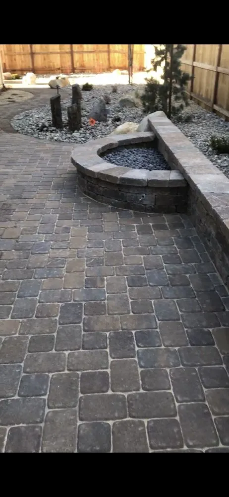 Local outdoor landscaping for homes in Sacramento, CA by Falcon Artscapes