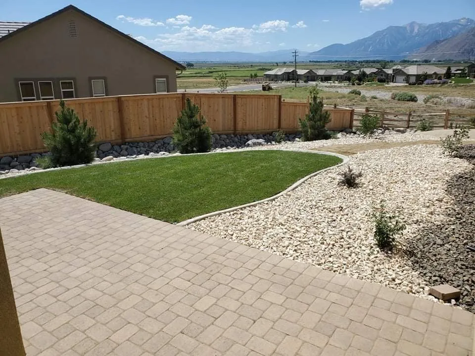 Top-rated garden landscaping for year-round maintenance across Sacramento, CA - Falcon Artscapes