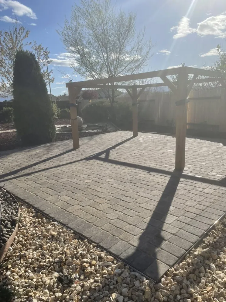 Local garden landscaping for beautiful yards across Sacramento, CA - Falcon Artscapes