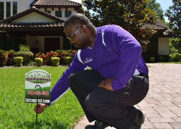 Top-rated lawn mowing service experts serving Orlando, FL - Falcon Lawn & Pest