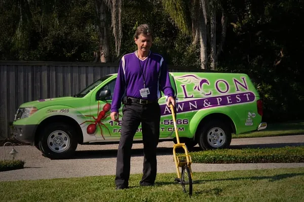 Falcon Lawn & Pest Logo