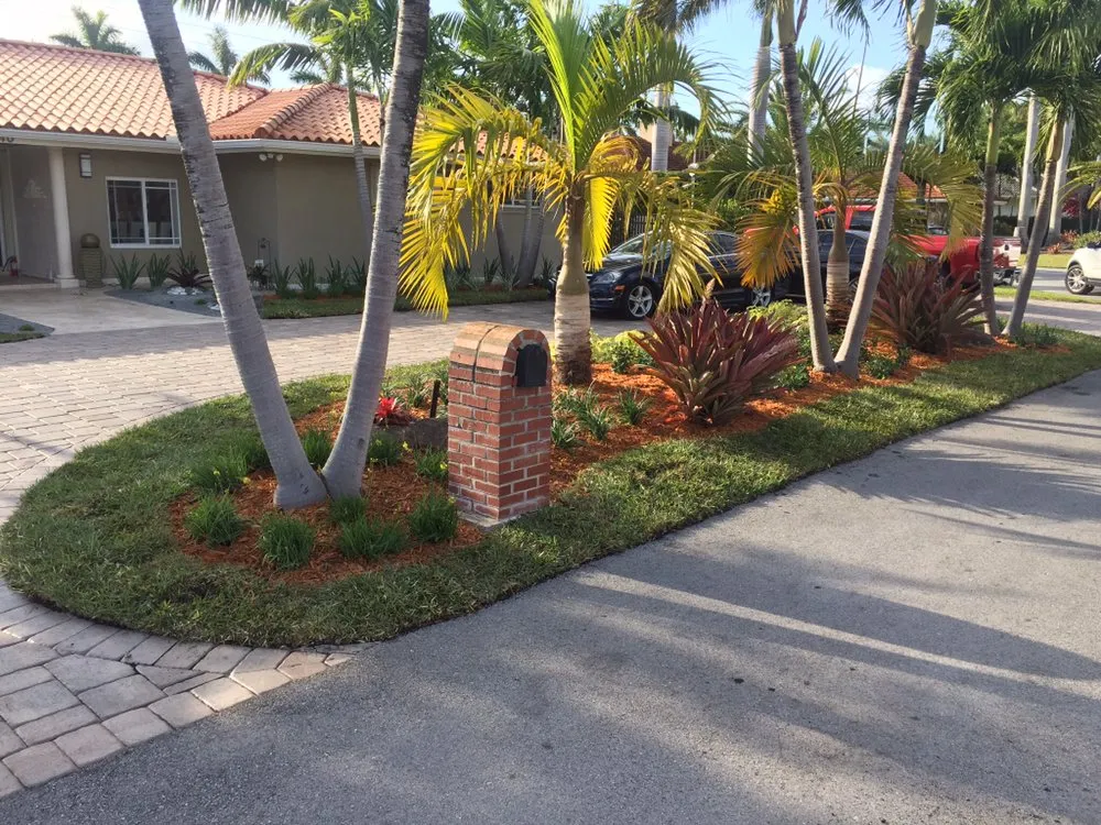 Expert yard maintenance experts serving Miami, FL - Falcon Pro Lawn