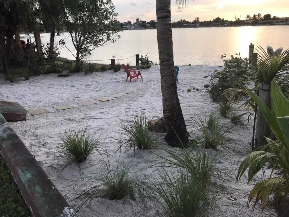 Top-rated lawn mowing service for homes across Miami, FL - Falcon Pro Lawn