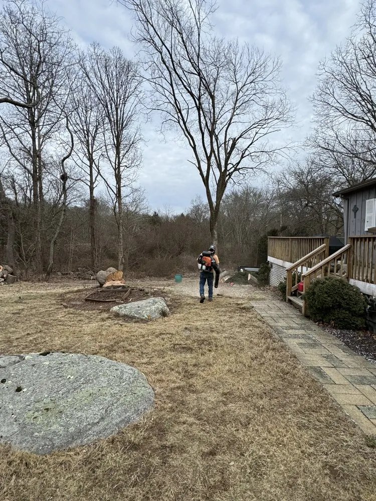 Custom residential landscaping experts serving Ledyard, CT - Falcone Landscape Design & Maintenance