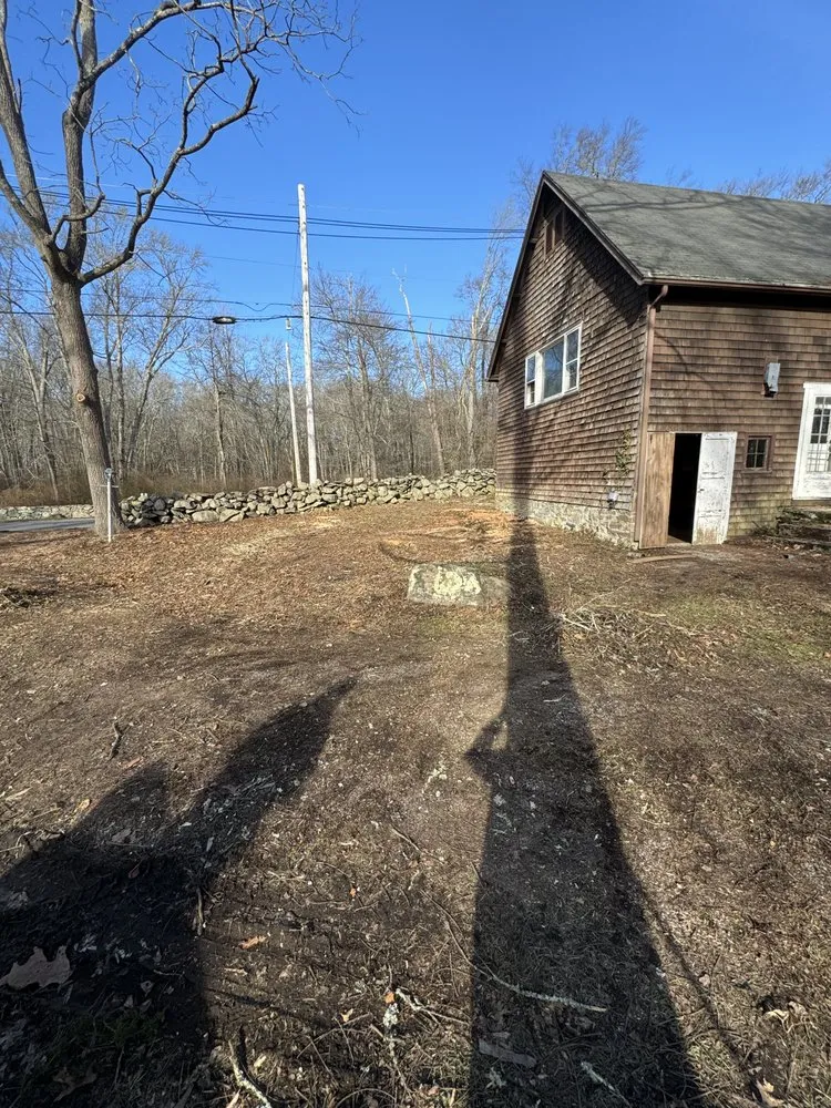 Reliable lawn care service experts serving Ledyard, CT - Falcone Landscape Design & Maintenance