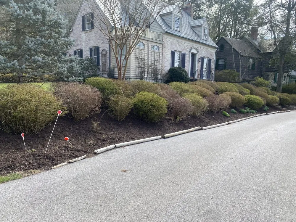 Custom lawn mowing service for outdoor upgrades across Baltimore, MD - Fall Green Lawn Services