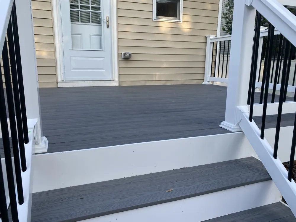 Reliable garden landscaping experts serving Baltimore, MD - Fall Green Lawn Services