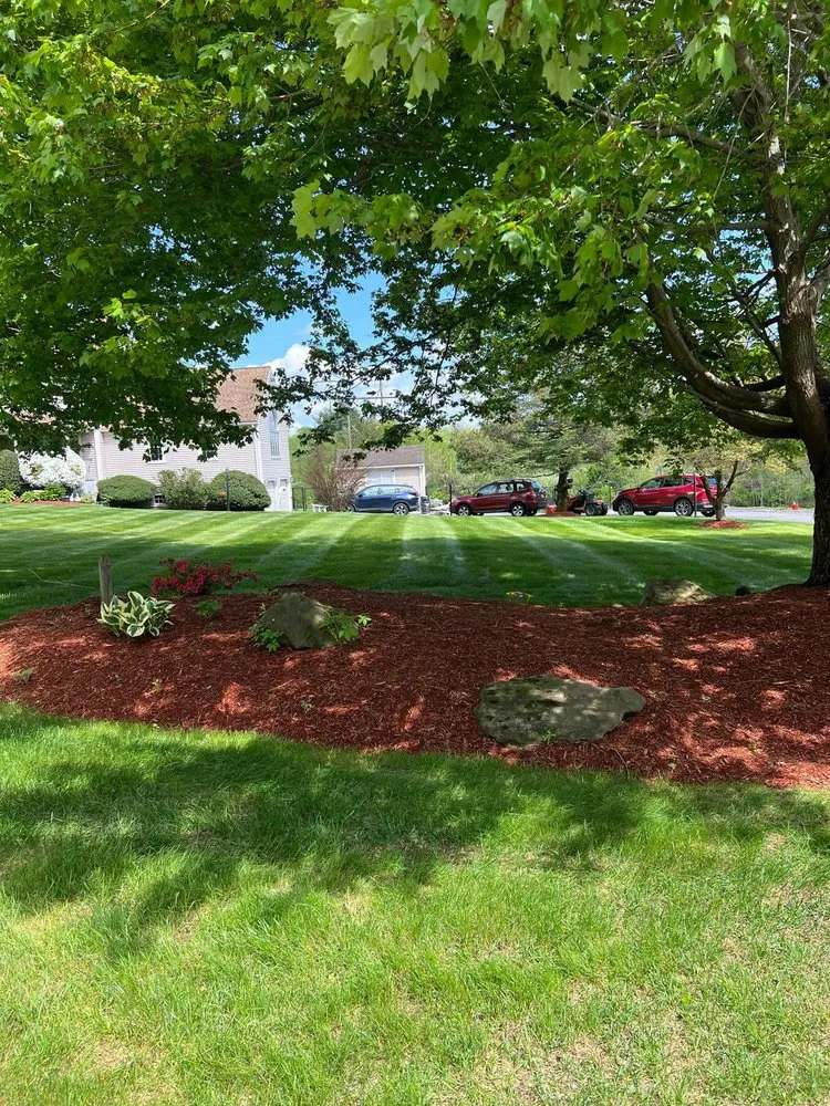 Professional garden landscaping in Leominster, MA - Fall Landscaping