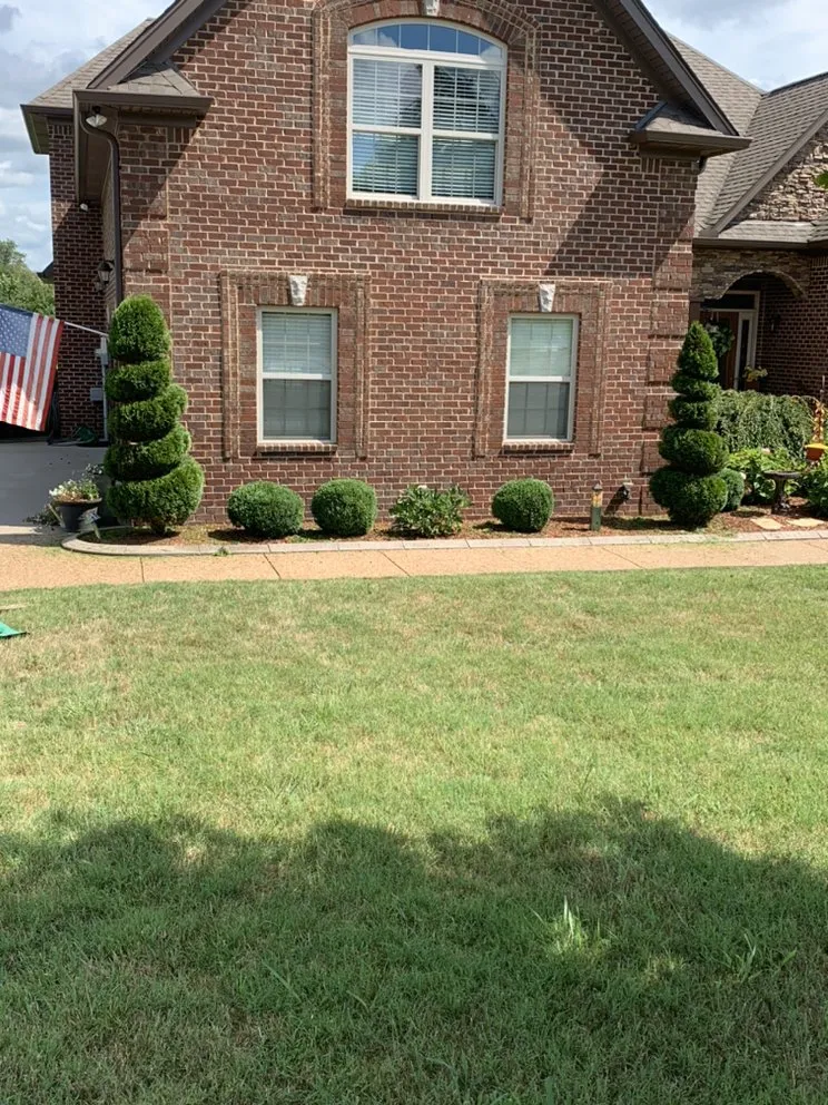 Expert garden landscaping in Lebanon, TN - Fall River Landscape