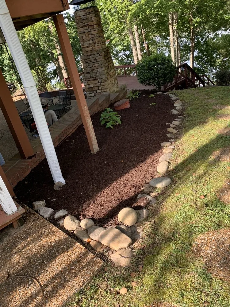 Expert yard cleanup service in Lebanon, TN - Fall River Landscape