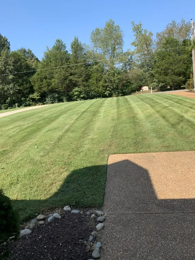 Expert landscape design experts serving Lebanon, TN - Fall River Landscape