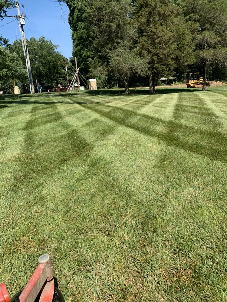 Trusted garden landscaping for residential properties in Lebanon, TN by Fall River Landscape