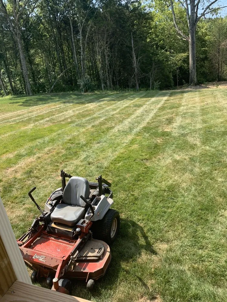 Top-rated garden landscaping for homes in Lebanon, TN by Fall River Landscape