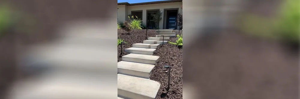 Expert lawn mowing service experts serving Fair Oaks, CA - Fallen Leaf Construction