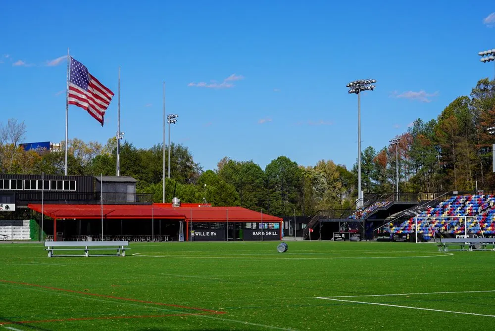 Top-rated outdoor landscaping in Tucker, GA by Falling Leaves