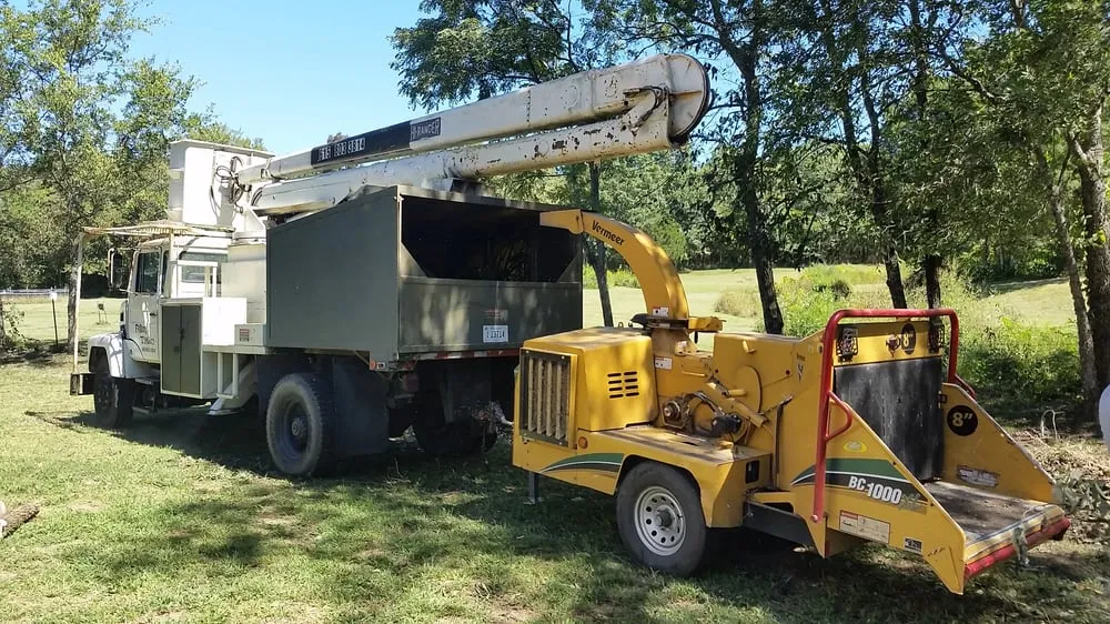 Top-rated lawn care service in Portland, TN by Falling Timbers Tree Service