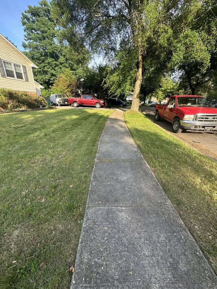 Top-rated yard cleanup service for outdoor upgrades across Fort Washington, MD - Fam Jones