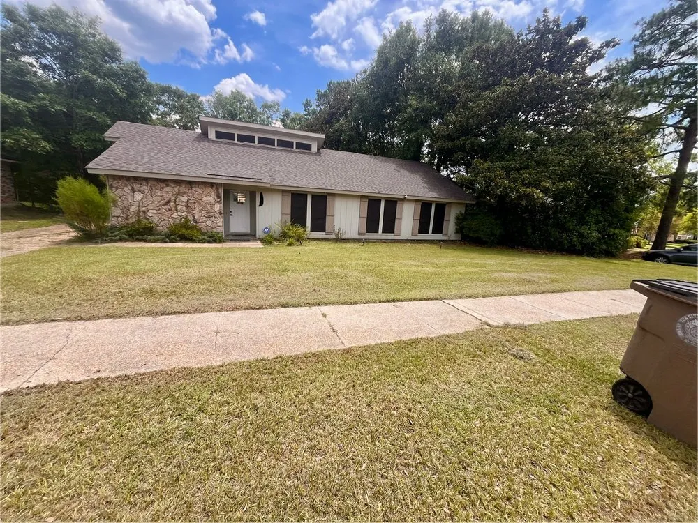 Professional lawn mowing service in Mobile, AL by Family 1st Lawn