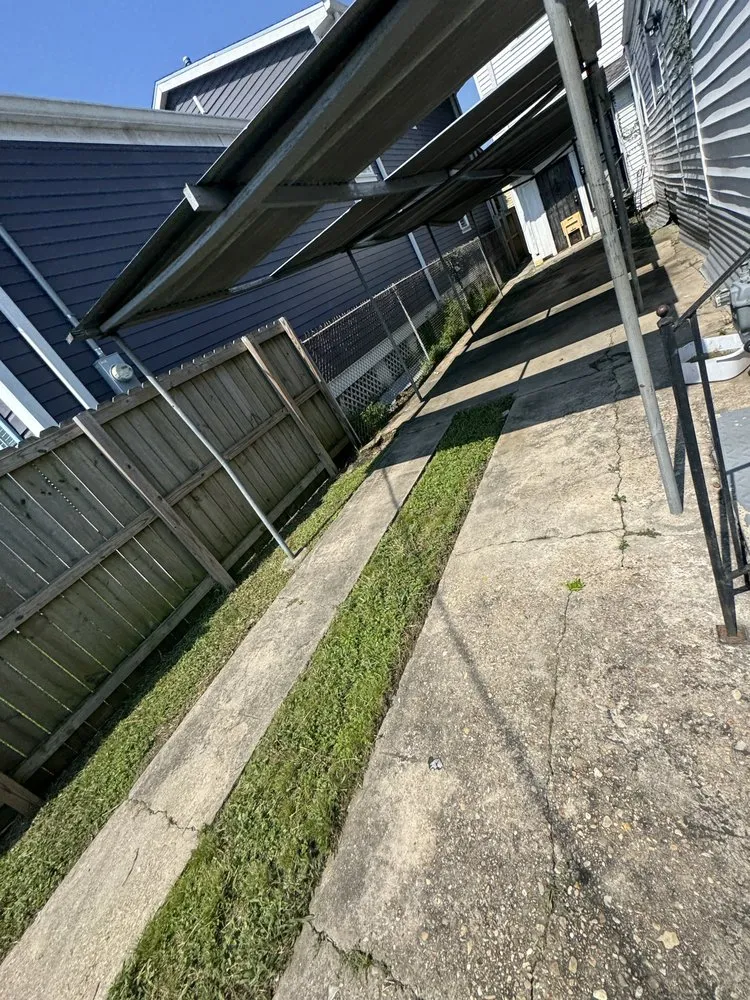 Professional yard maintenance in New Orleans, LA by Family Business Empire