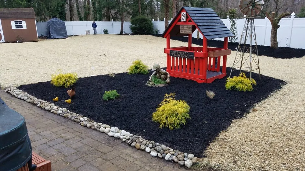 Top-rated yard maintenance for year-round maintenance in Manalapan, NJ by Family Crest Property Management Group