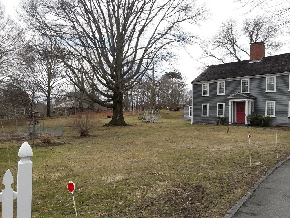 Reliable landscape design in Reading, MA - Family Farms Edible Landscaping