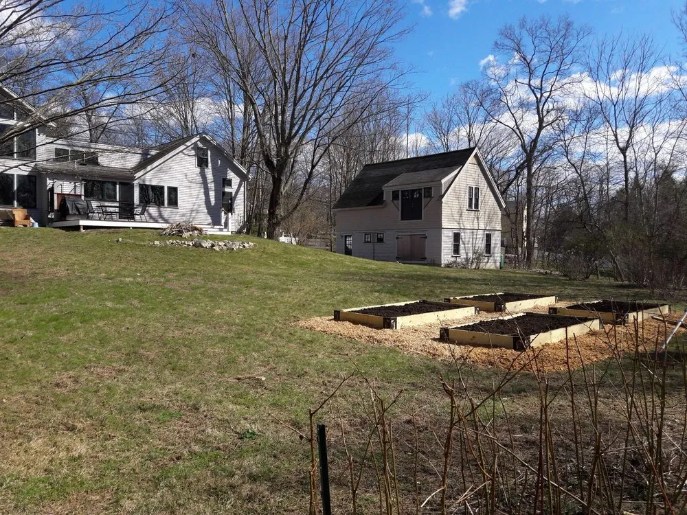 Custom landscaping services experts serving Reading, MA - Family Farms Edible Landscaping
