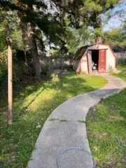 Custom lawn care service experts serving Baton Rouge, LA - Family First Lawn Service