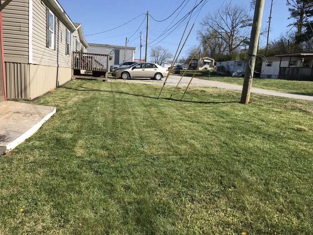 Top-rated garden landscaping for year-round maintenance across Jefferson City, TN - Family Forever Lawn Care